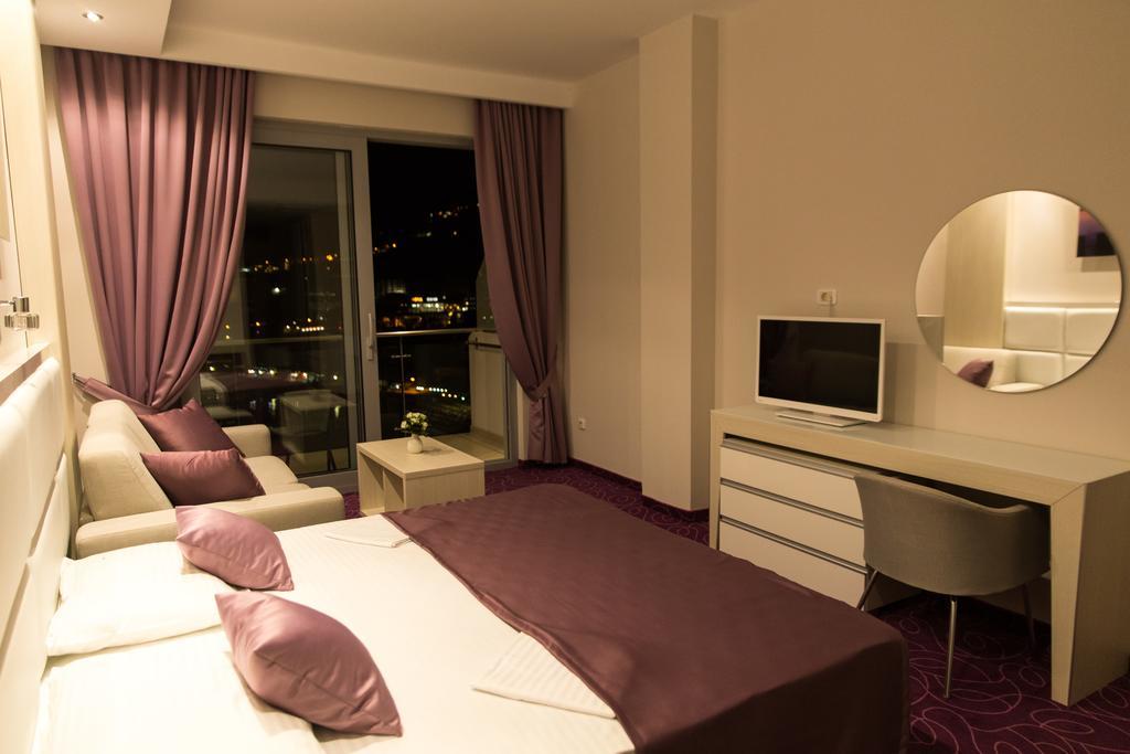 Ponta Nova 4*